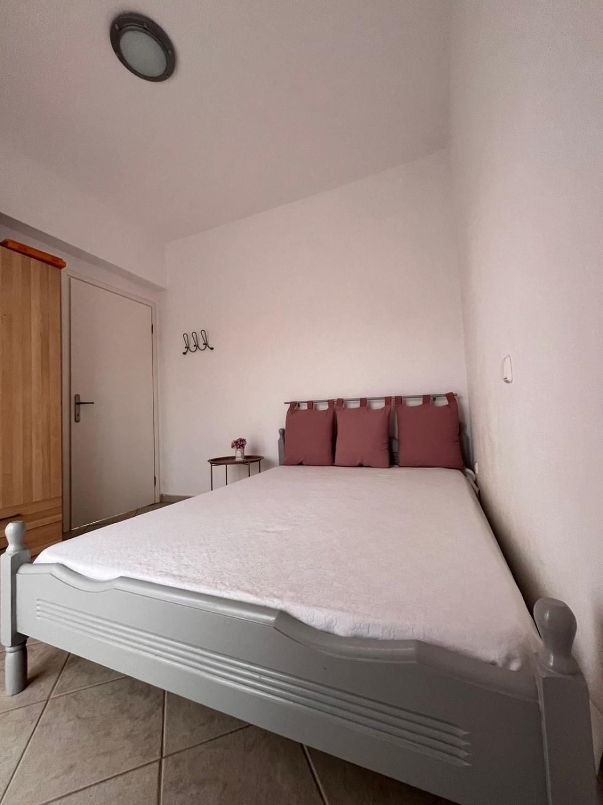 Ocean View Apartments Vrasná Eksteriør billede