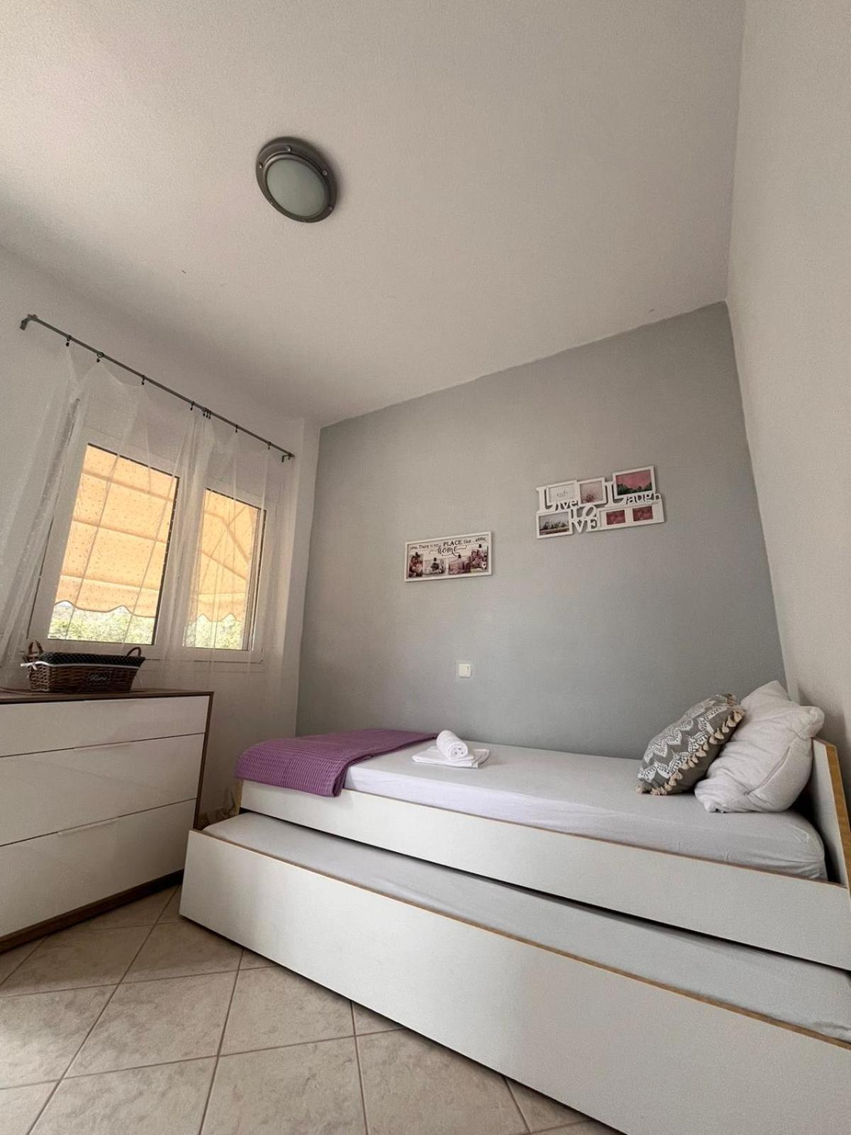 Ocean View Apartments Vrasná Eksteriør billede