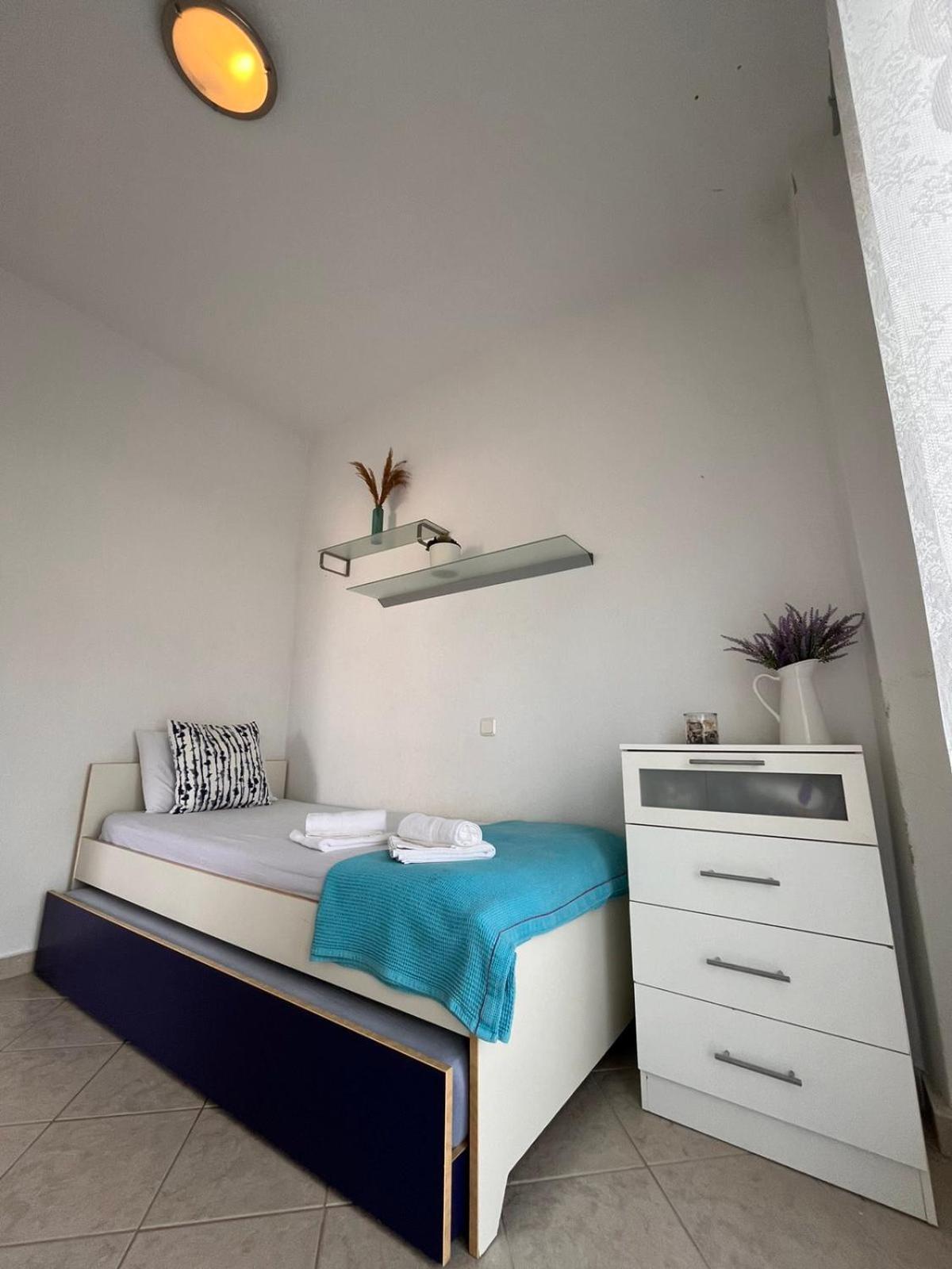 Ocean View Apartments Vrasná Eksteriør billede
